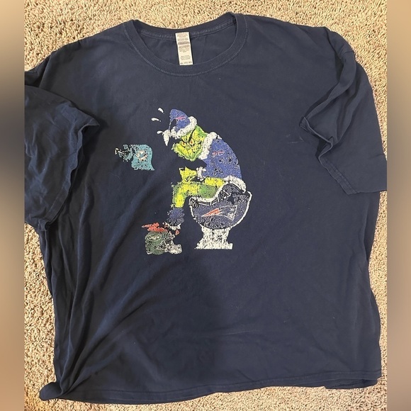 Gildan Other - Navy Grinch football tee